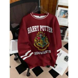 HARRY POTTER X SHEIN Full Print Crew Neck Long Sleeve Autumn/Winter Comfortable Casual Burgundy Striped Badge & English Letter Graphic Pullover Sweatshirt For Men